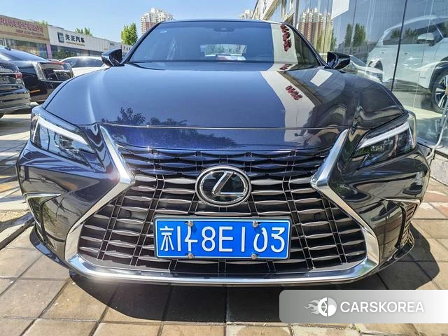 Lexus ES id 4253445 из Китая 13