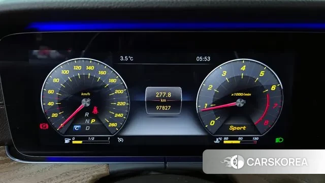 Mercedes-Benz E-Class W213 id 3509796 из Кореи 18