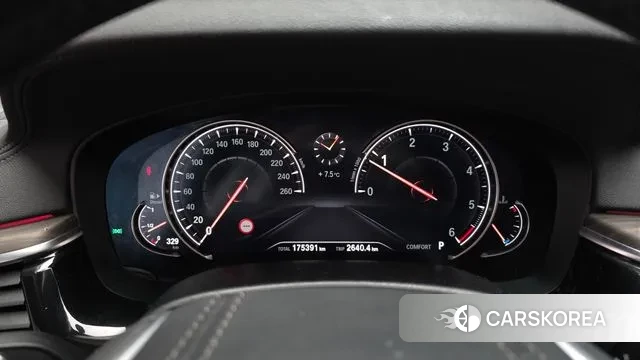 BMW 5 Series (G30) id 3737222 из Кореи 18