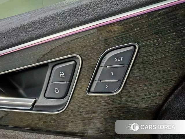 Audi Q8 id 4374549 из Китая 15