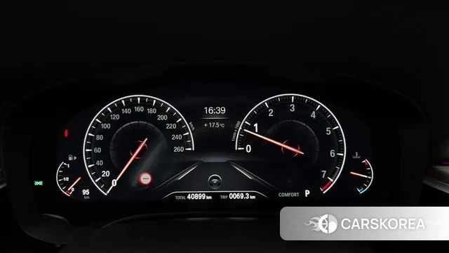 BMW 5 Series (G30) id 3356751 из Кореи 18