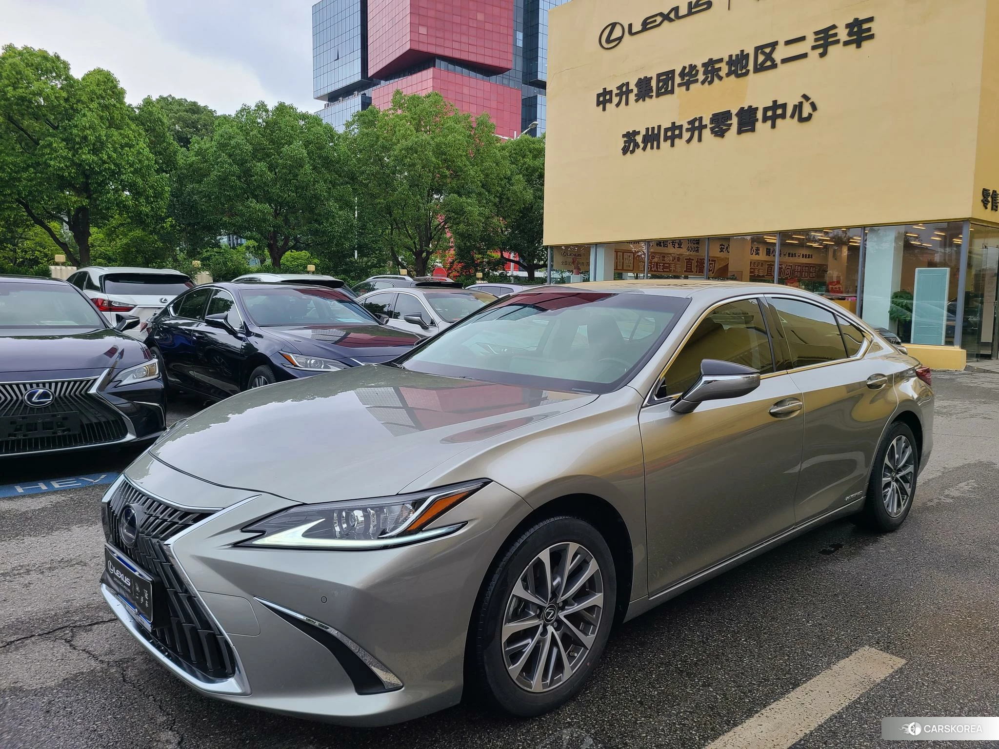 Lexus ES id 4498807 из Китая 11