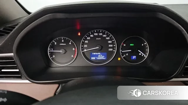 Hyundai The New Grand Starex id 3479467 из Кореи 18