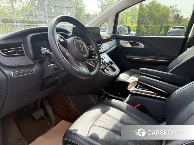 Red flag HQ9 PHEV id 4228469 из Китая 10