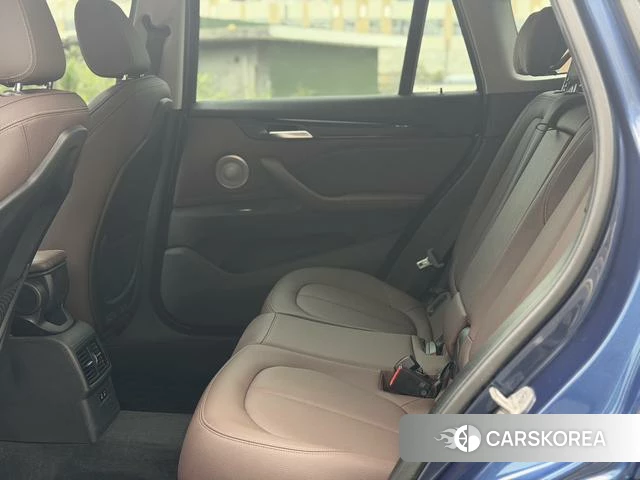 BMW X1 id 4227888 из Китая 12