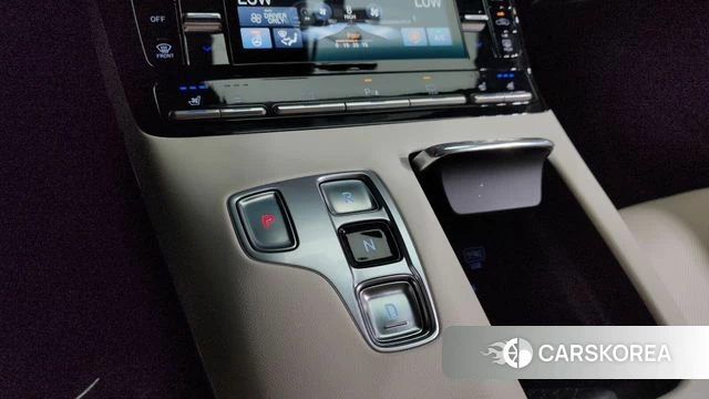 Hyundai The New Grandeur IG Hybrid id 4383116 из Кореи 32