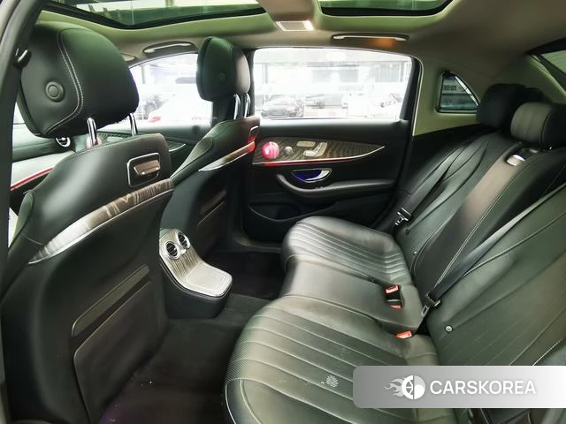 Mercedes-Benz E-class id 4342195 из Китая 18