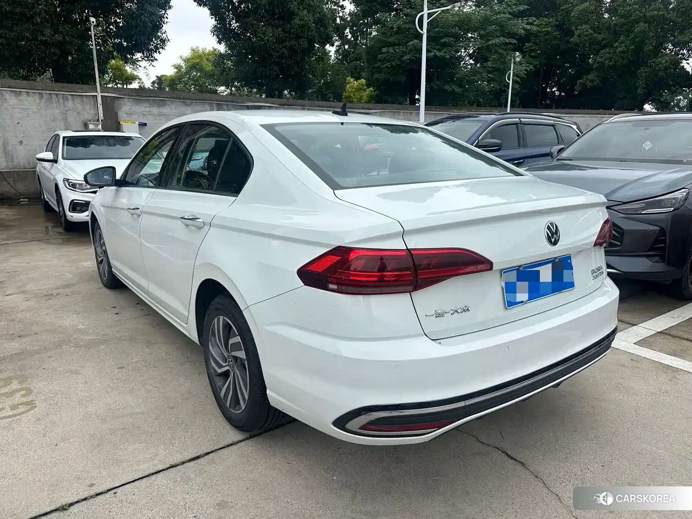 Volkswagen Bora id 4546399 из Китая 11