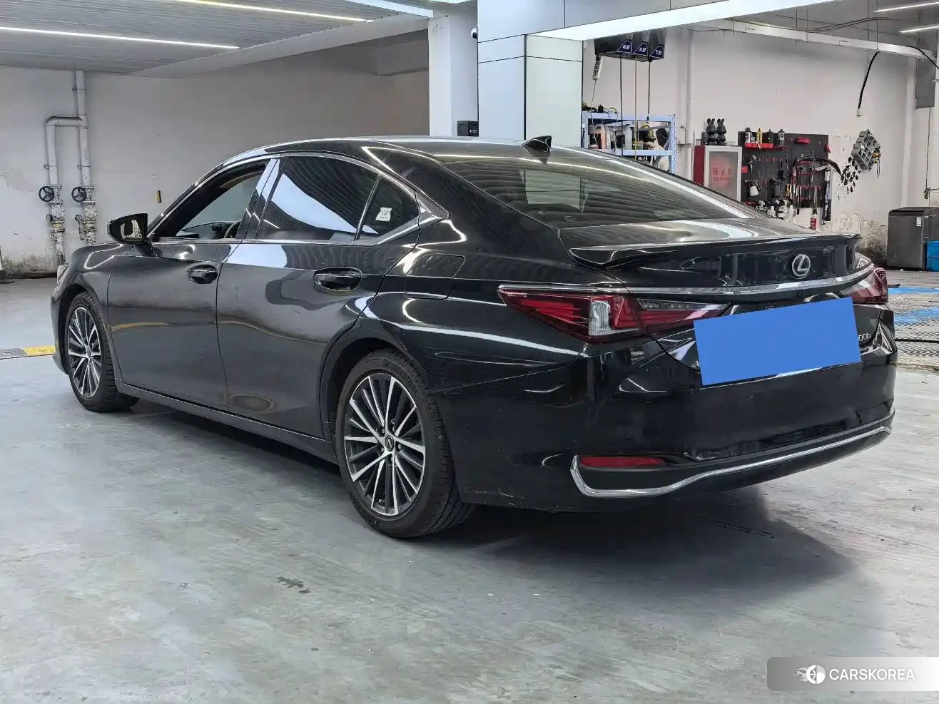 Lexus ES id 4570385 из Китая 8