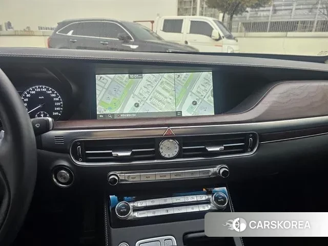 Genesis G90 id 3645954 из Кореи 18