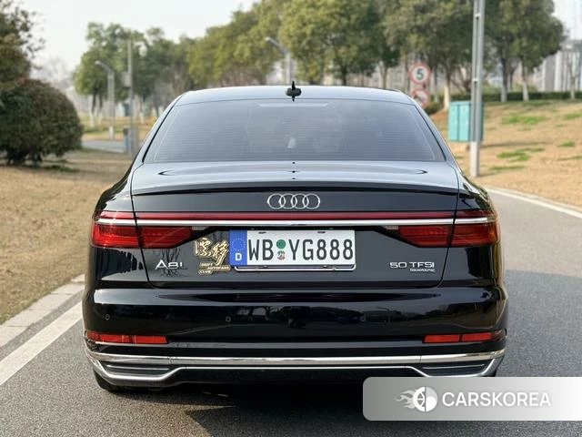Audi A8 id 4220569 из Китая 10