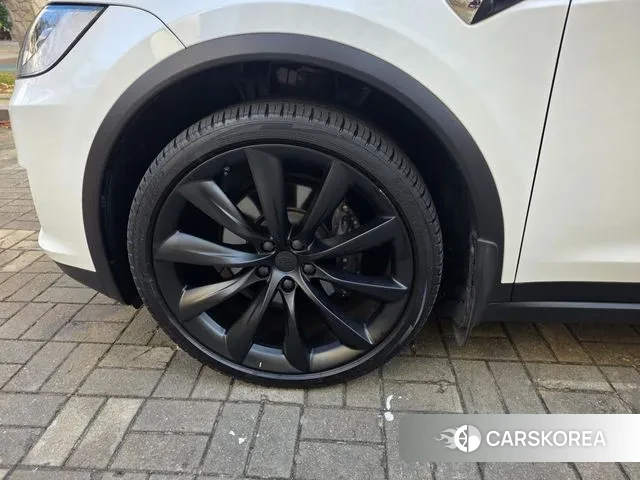 Tesla Model X id 3459371 из Кореи 13