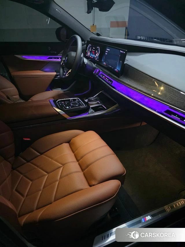 BMW 7 Series (G70) id 3896383 из Кореи 10