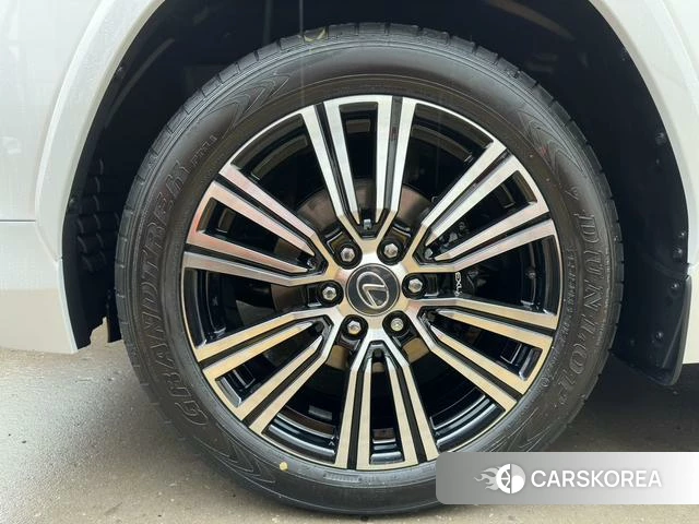 Lexus LX id 4275851 из Китая 23