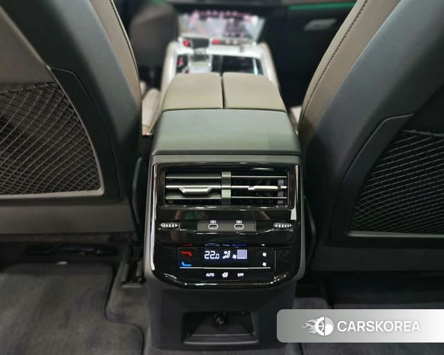 Audi Q6 id 4278533 из Китая 15