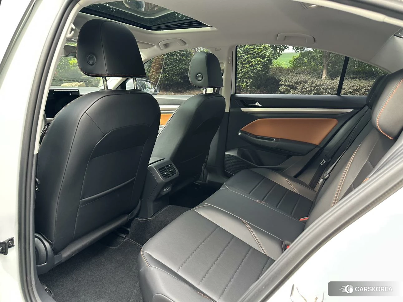 Volkswagen Bora id 4485370 из Китая 12