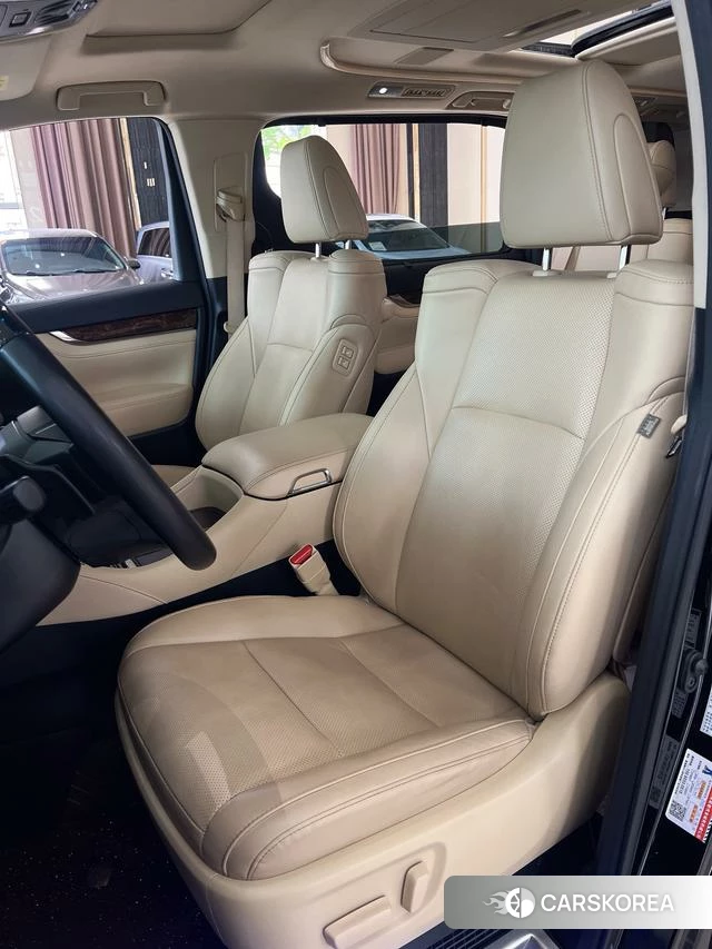 Toyota Elfa id 4321288 из Китая 28
