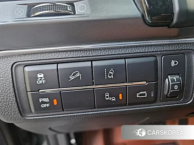 Ssangyong The New Rexton Sports Cannes id 3650522 из Кореи 18