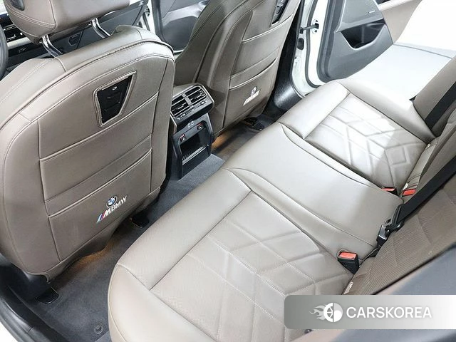 BMW 5 Series (G60) id 3953105 из Кореи 18