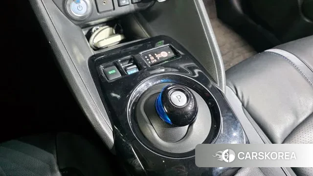 Nissan Leaf (ZE1) id 3583236 из Кореи 18