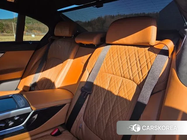 BMW 7 Series (G11) id 3463888 из Кореи 8