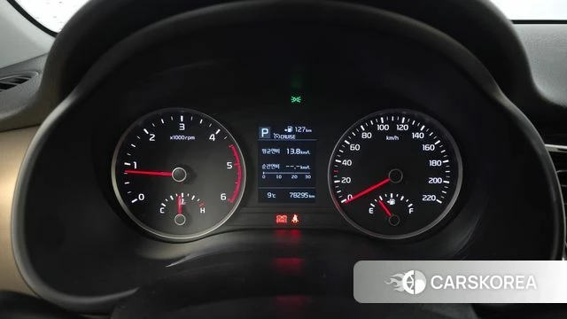 Kia Stonic id 3893840 из Кореи 18