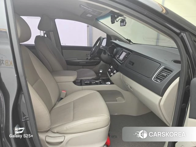 Kia The New Carnival id 4305025 из Кореи 18