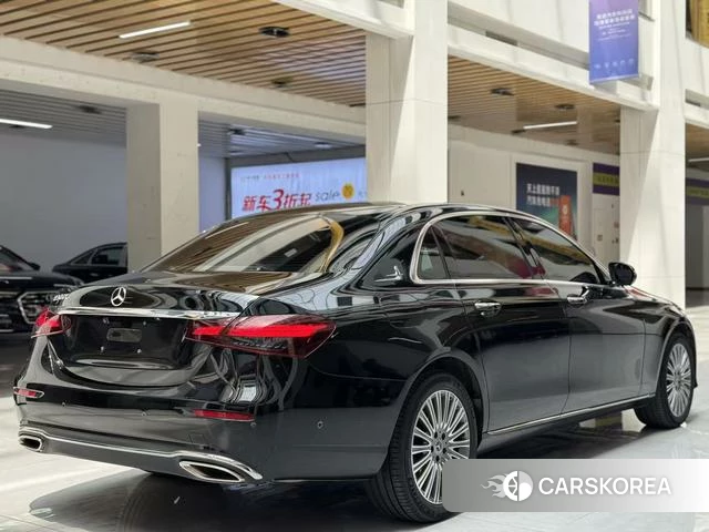 Mercedes-Benz E-class id 4297452 из Китая 22