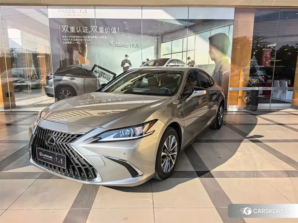 Lexus ES id 4589092 из Китая 8