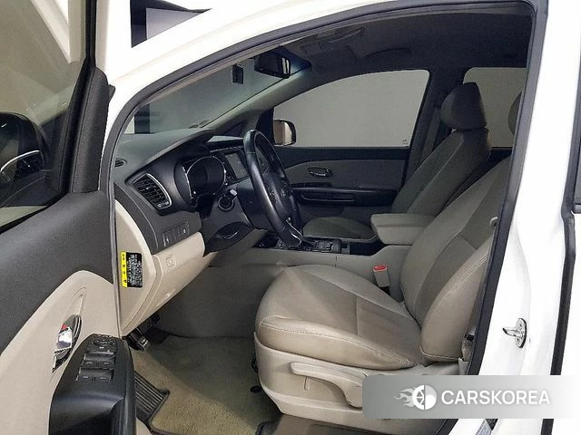 Kia All New Carnival id 4652428 из Кореи 18