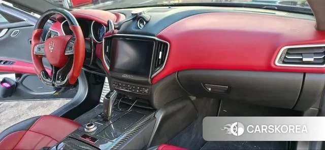 Maserati Ghibli id 3672112 из Кореи 12