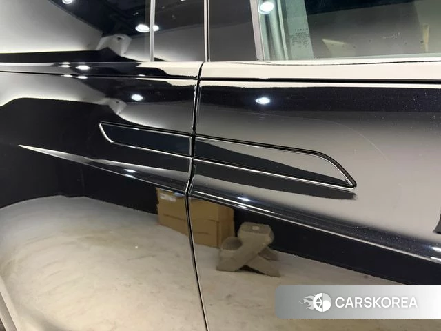 Tesla Model X id 4649472 из Кореи 9