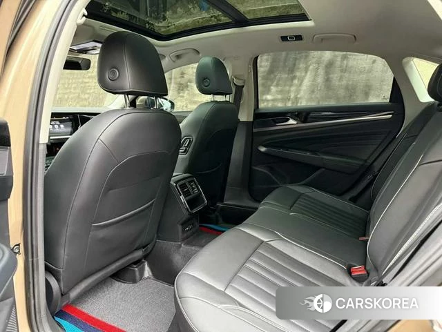 Volkswagen Passat id 4260536 из Китая 8