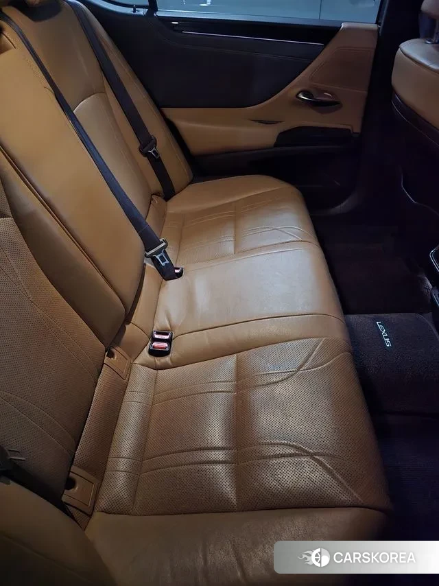 Lexus ES300h 7th generation id 3412532 из Кореи 9