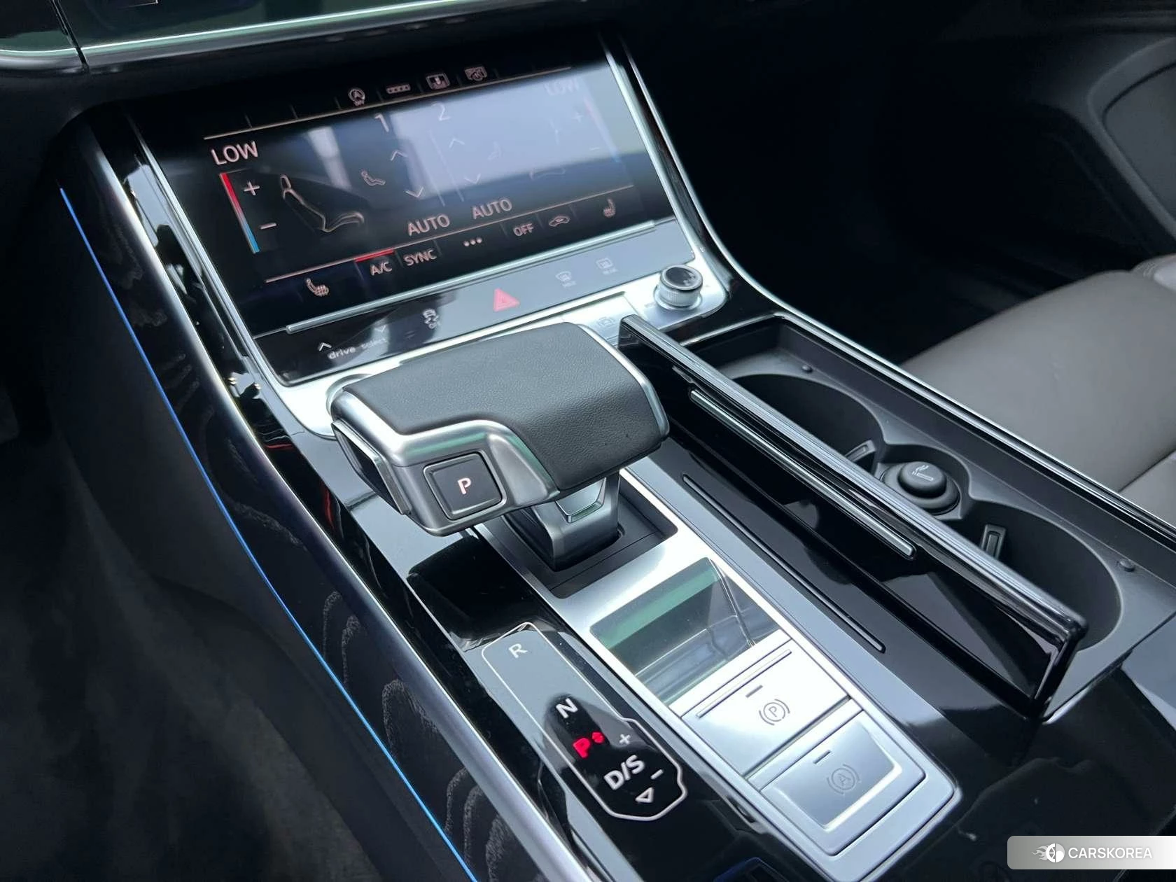 Audi A8 id 4479657 из Китая 9