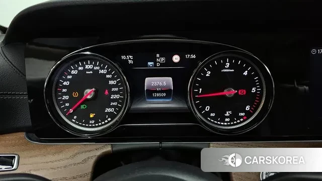 Mercedes-Benz E-Class W213 id 3396461 из Кореи 18