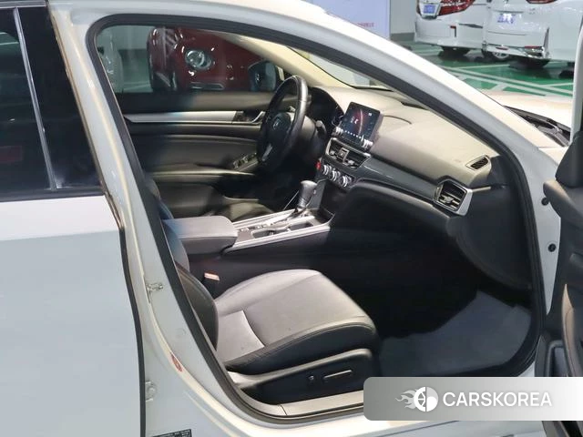 Honda Accord id 4335162 из Китая 17