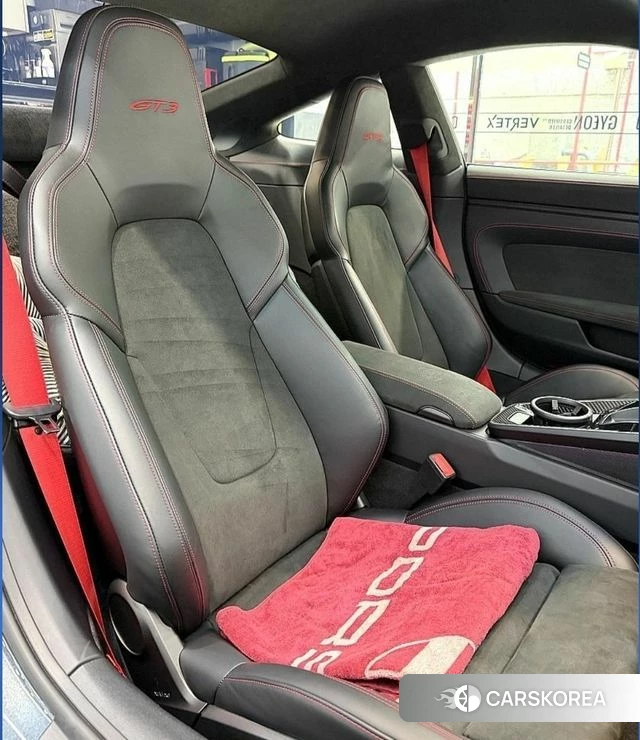Porsche 911(992) id 4511393 из Кореи 16