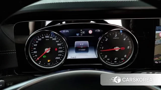 Mercedes-Benz E-Class W213 id 2902900 из Кореи 18