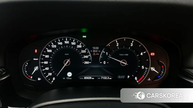 BMW 5 Series (G30) id 3829375 из Кореи 18