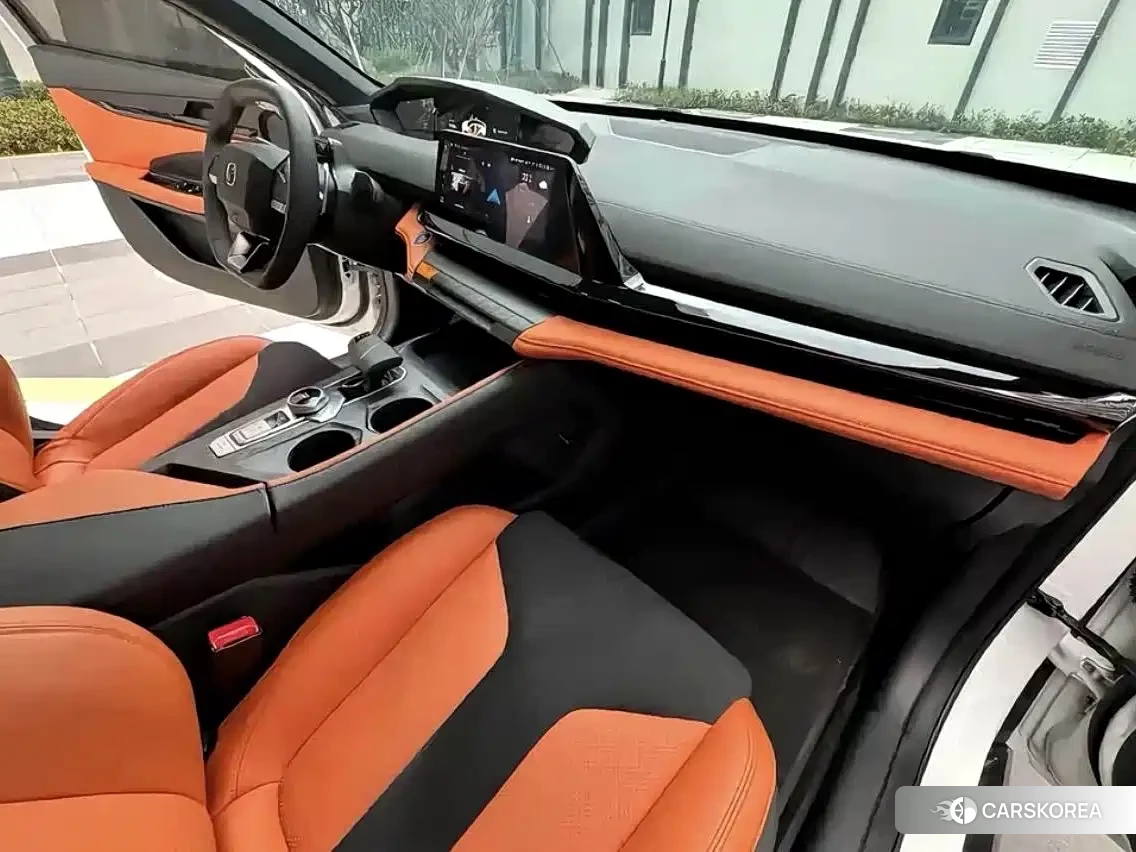 Chang'an Changan UNI-V id 4583873 из Китая 8