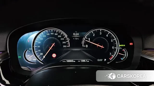 BMW 5 Series (G30) id 3714162 из Кореи 18