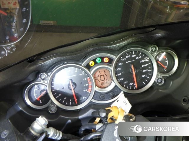 Suzuki GSX1300R HAYABUSA id 4205969 из Японии 32