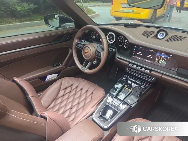 Porsche 911(992) id 3338590 из Кореи 10