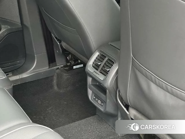 Volkswagen Tiguan L id 4297597 из Китая 18