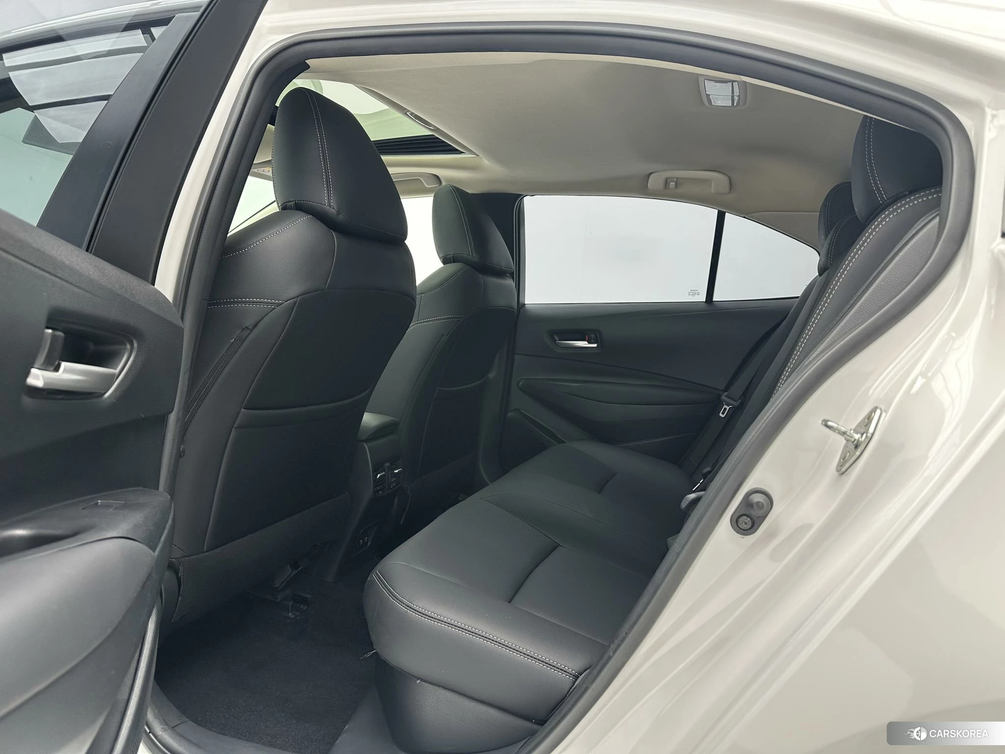 Toyota Corolla id 4473337 из Китая 17