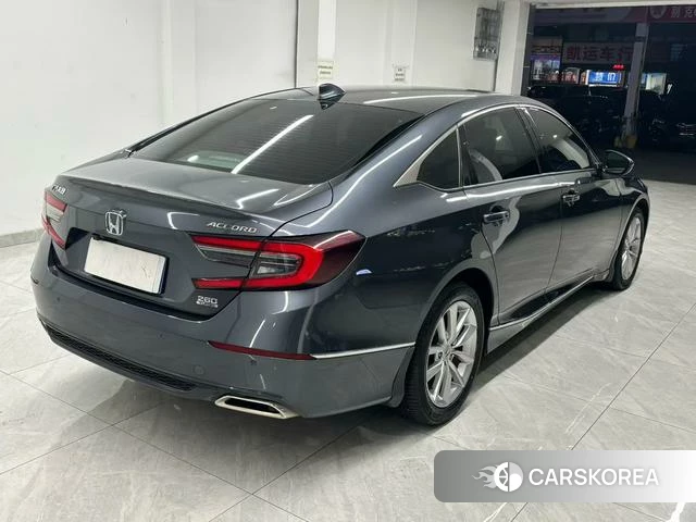 Honda Accord id 4277947 из Китая 8