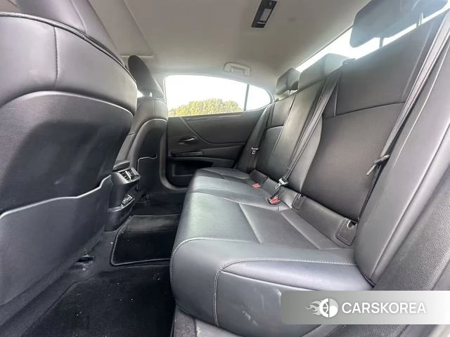Lexus ES id 4238800 из Китая 9