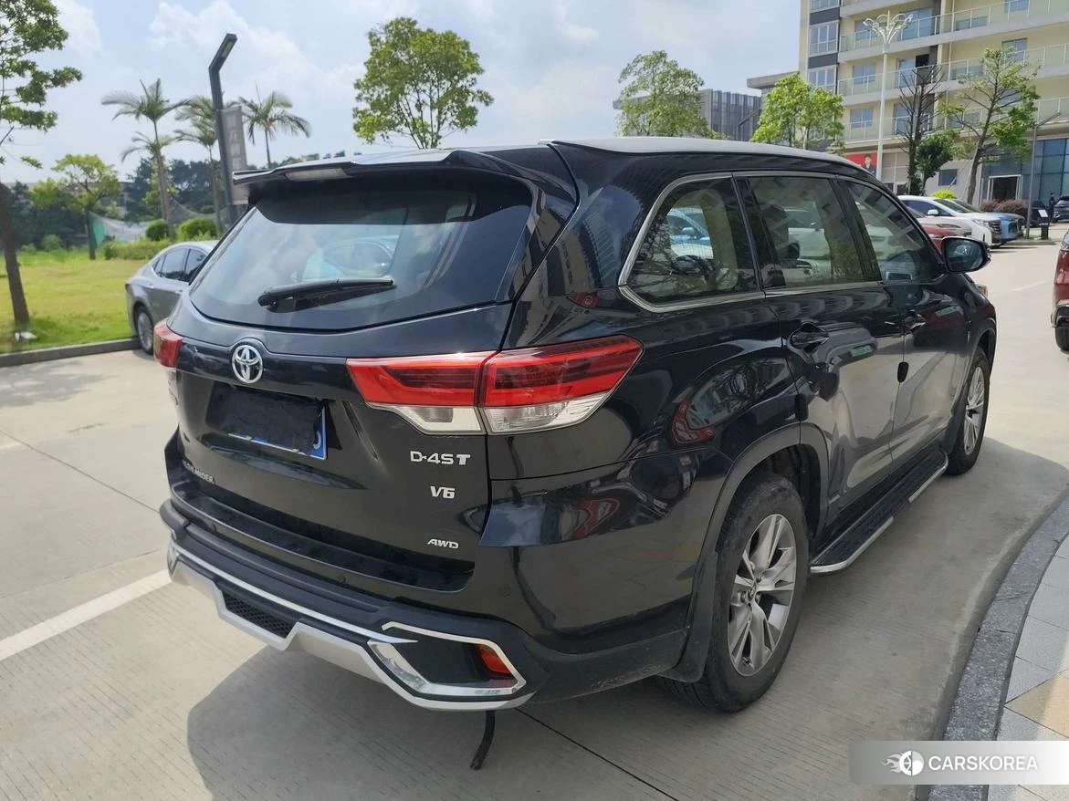 Toyota Highlander id 4499068 из Китая 8