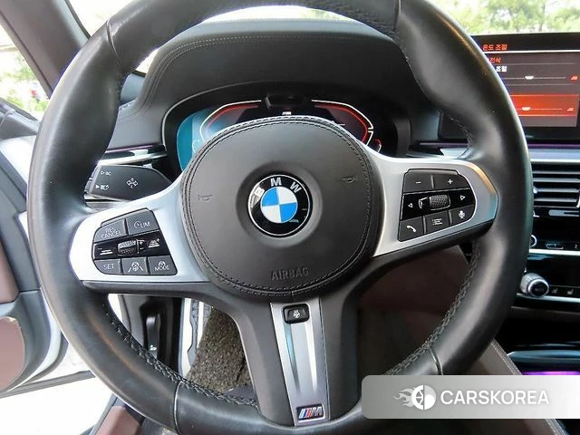 BMW 5 Series (G30) id 4367663 из Кореи 18